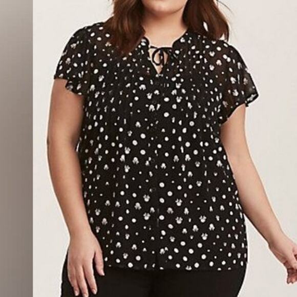 Torrid 4 (4X 26) Disney Black Chiffon Minnie Mouse Tie Neck Secretary Blouse Top - Picture 4 of 4